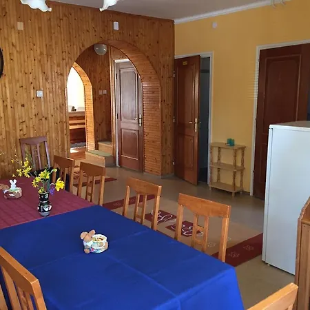 Galeria Vendeghaz Мезёкёвешд